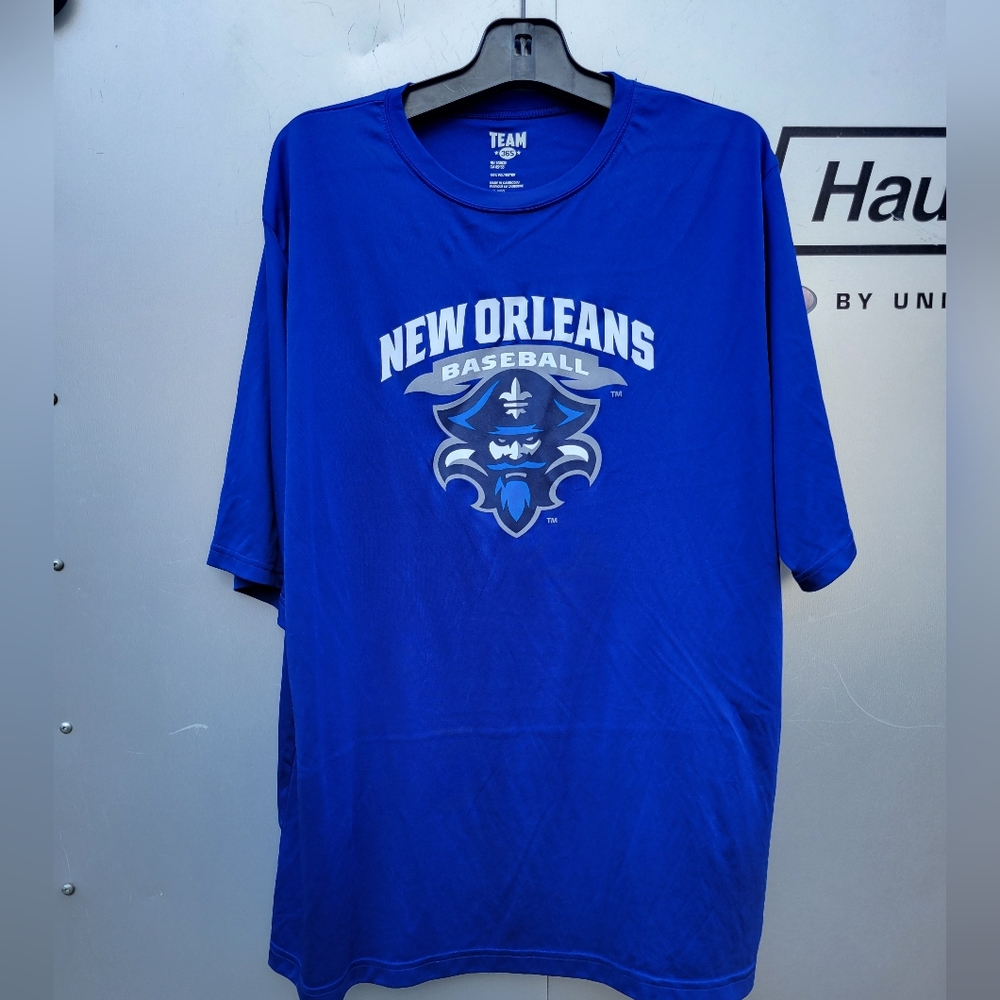 University of New Orleans Privateers Baseball T-shirt, XXL